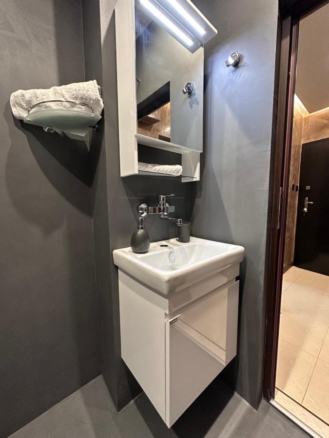 Елегантен Двустаен Апартамент Four Seasons Burgas City Eksteriør billede